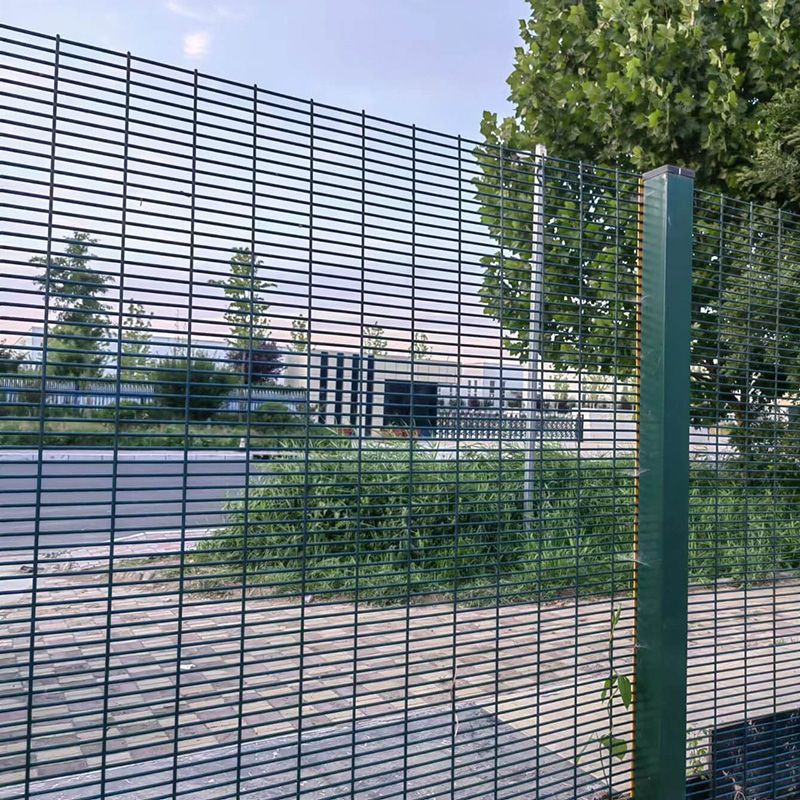 China Anti Cut/Climb Welded 358 Wire Fencing For Utilities / Aiports / Retail Widely Use factory